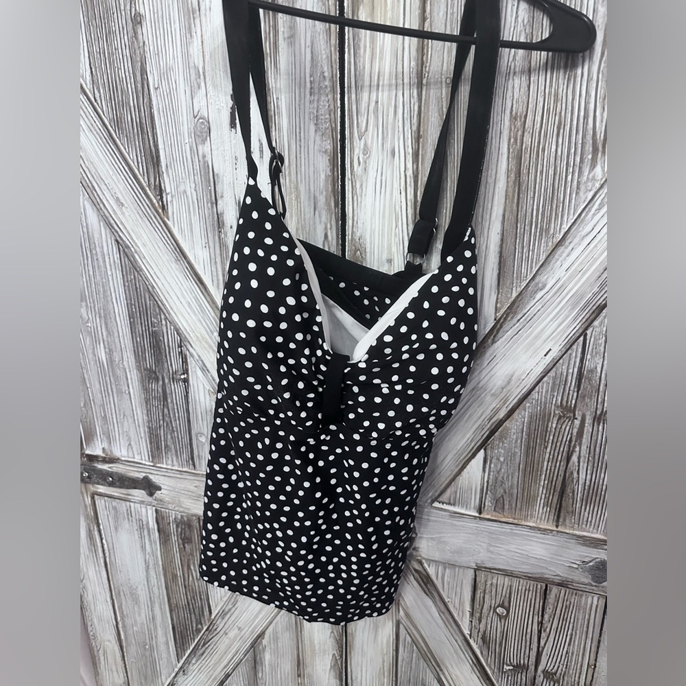 Black and White Sleeveless Bustier Camisole Swimwear